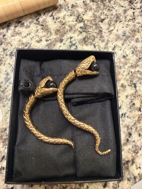 Ynes Saint Laurent Gold Snake Clasp earrings - Gold